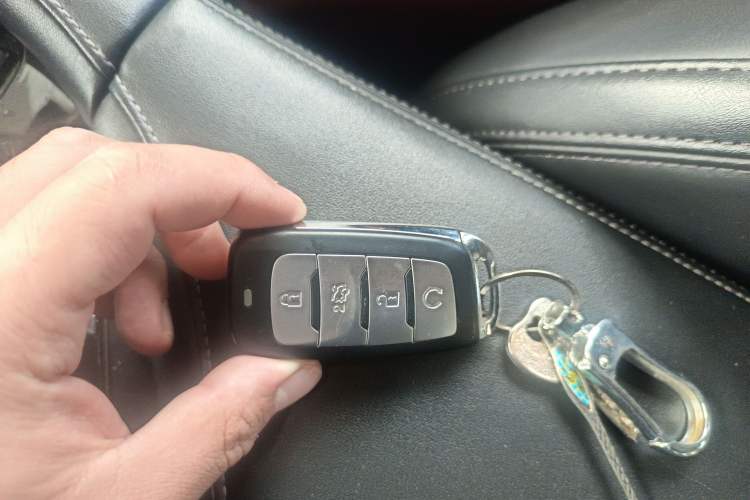 Used CHANGAN CS95 2019 2.0T Two-Wheel-Drive Luxury Version Vehicle Key