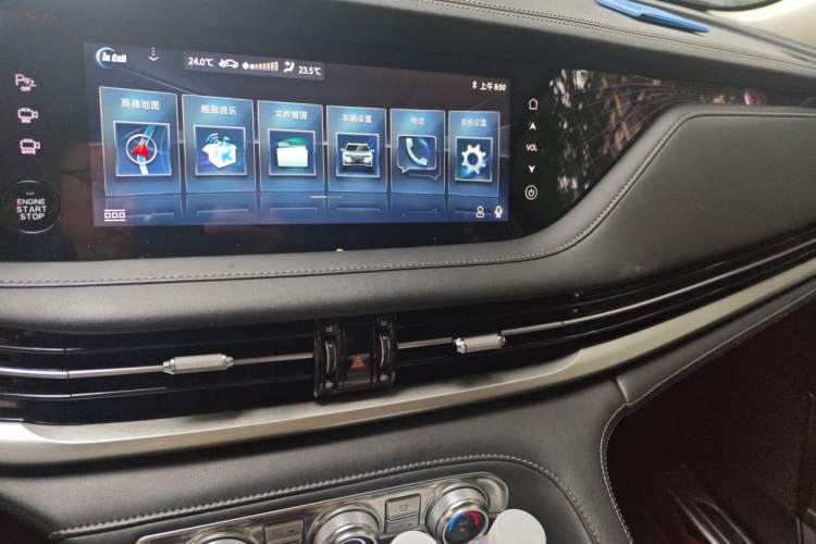 Used CHANGAN CS95 2019 2.0T Two-Wheel-Drive Luxury Version Audio And AC Panel