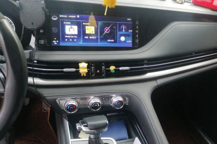Used CHANGAN CS95 2019 2.0T Four-Wheel Drive Prestige Version Audio And AC Panel