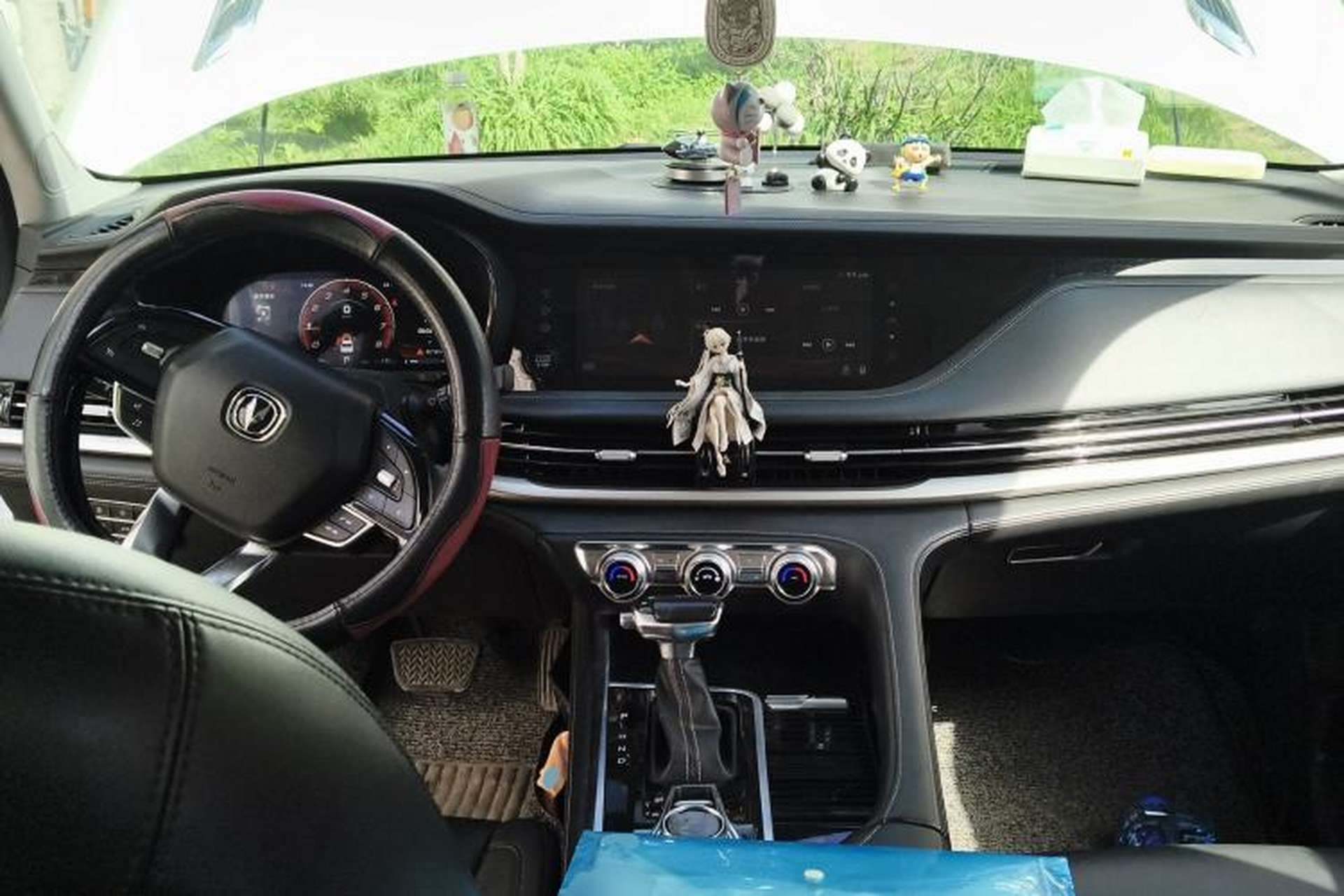 Used CHANGAN CS95 2019 2.0T Two-Wheel-Drive Luxury Version Center Console
