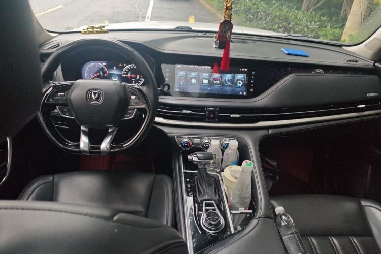 Used CHANGAN CS95 2019 2.0T Two-Wheel-Drive Luxury Version Center Console