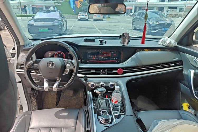 Used CHANGAN CS95 2019 2.0T Two-Wheel-Drive Luxury Version Center Console