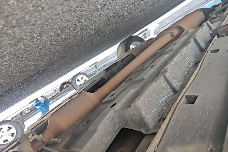 Used CHANGAN CS95 2019 2.0T Two-Wheel-Drive Luxury Version Chassis Front Right
