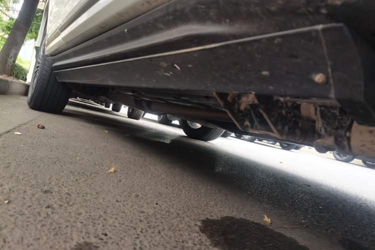 Used CHANGAN CS95 2019 2.0T Four-Wheel Drive Luxury Version Chassis Front Right
