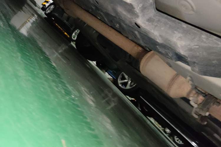 Used CHANGAN CS95 2019 2.0T Four-Wheel Drive Luxury Version Chassis Front Right