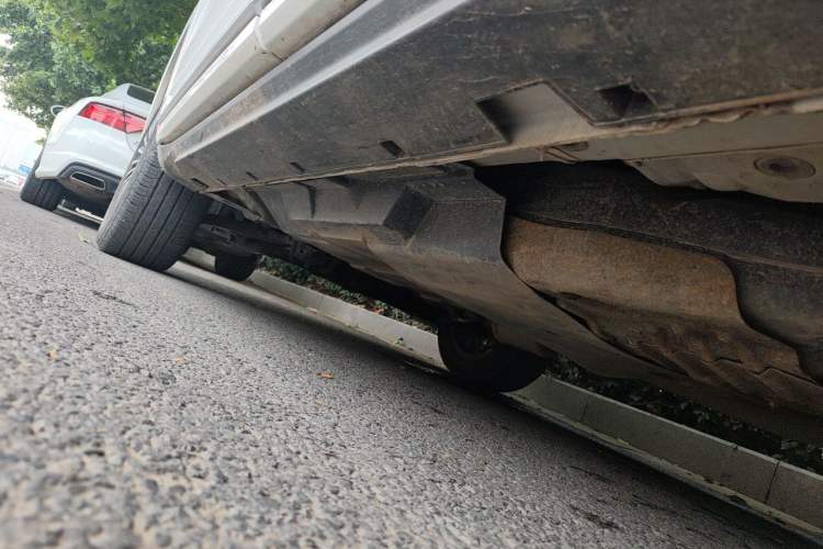 Used CHANGAN CS95 2019 2.0T Four-Wheel Drive Prestige Version Chassis Rear Left