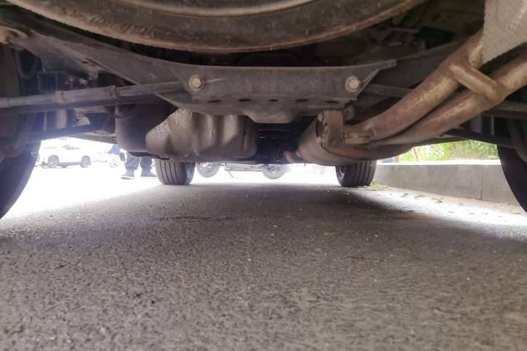 Used CHANGAN CS95 2019 2.0T Two-Wheel-Drive Luxury Version Chassis Rear