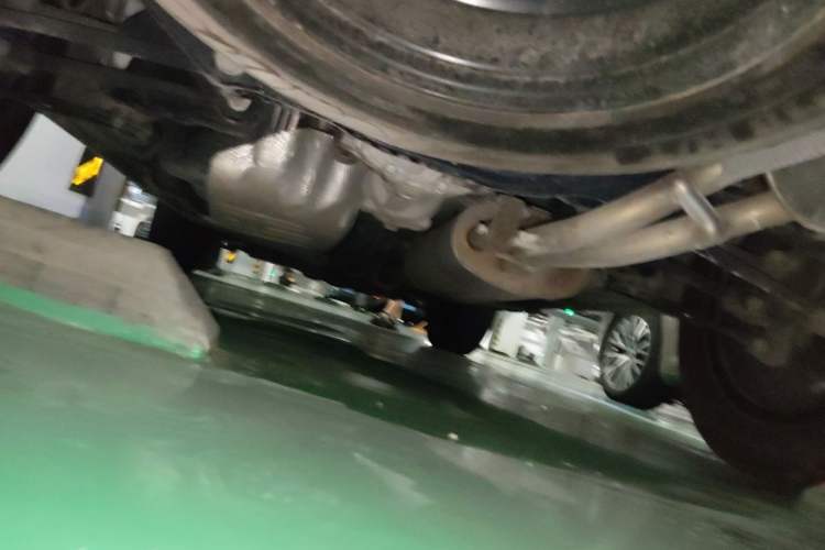 Used CHANGAN CS95 2019 2.0T Four-Wheel Drive Luxury Version Chassis Rear