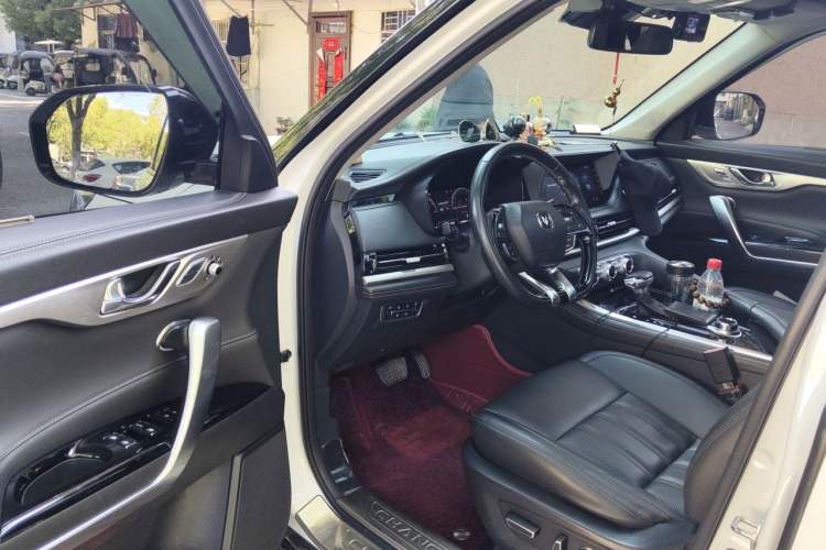 Used CHANGAN CS95 2019 2.0T Four-Wheel Drive Luxury Version Driver Seat