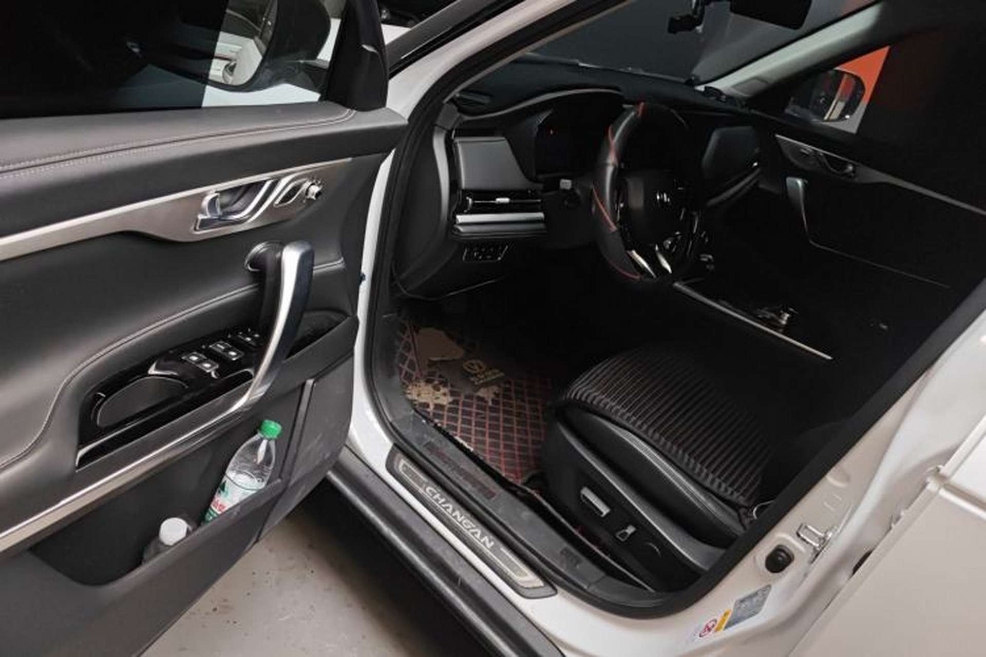Used CHANGAN CS95 2019 2.0T Two-Wheel-Drive Luxury Version Driver Seat