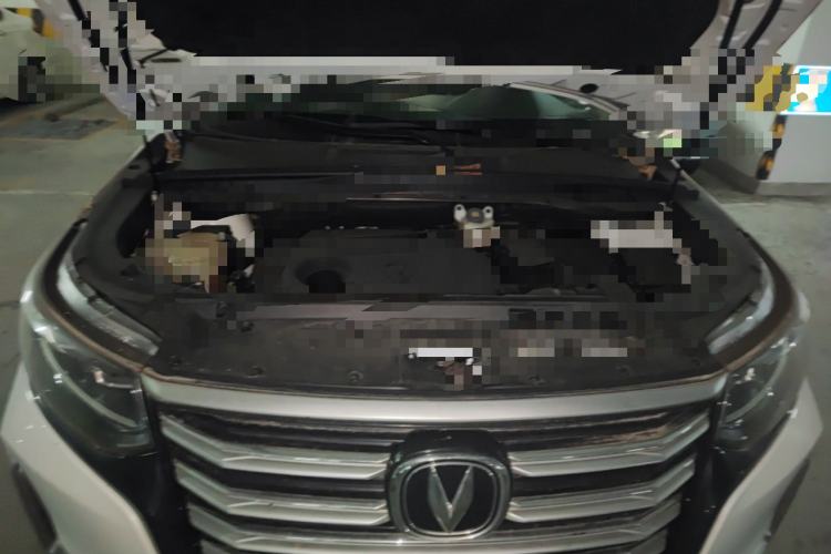 Used CHANGAN CS95 2019 2.0T Two-Wheel-Drive Luxury Version Engine Bay