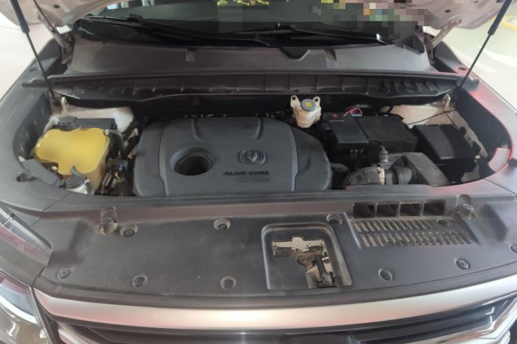 Used CHANGAN CS95 2019 2.0T Two-Wheel-Drive Luxury Version Engine Bay
