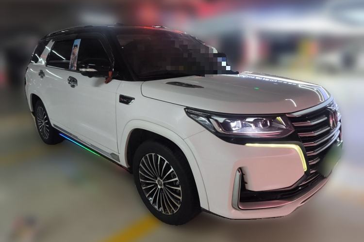 Used CHANGAN CS95 2019 2.0T Two-Wheel-Drive Luxury Version Exterior 2