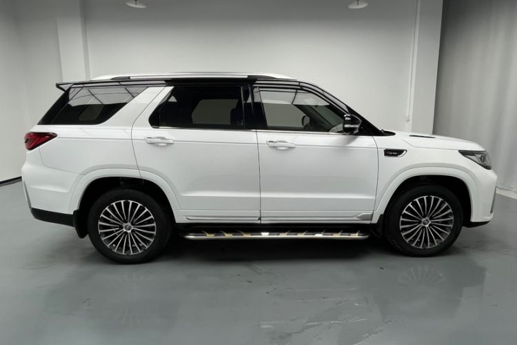 Used CHANGAN CS95 2019 2.0T Four-Wheel Drive Luxury Version Exterior 2