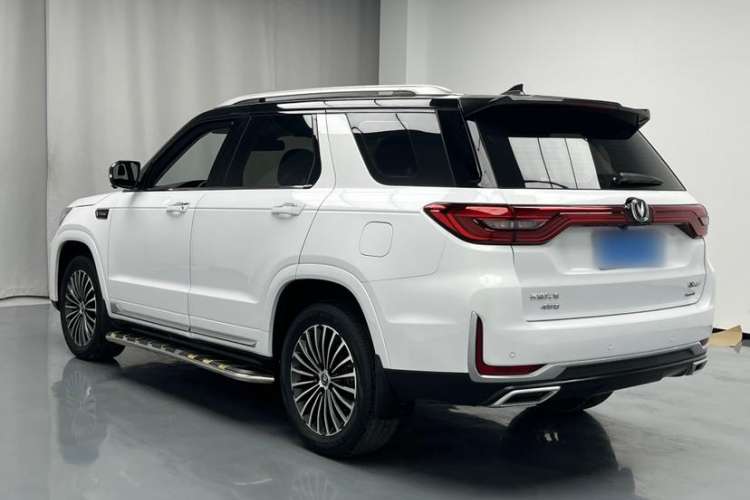 Used CHANGAN CS95 2019 2.0T Four-Wheel Drive Luxury Version Exterior 3