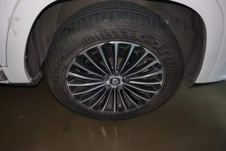 Used CHANGAN CS95 2019 2.0T Four-Wheel Drive Prestige Version Exterior 7