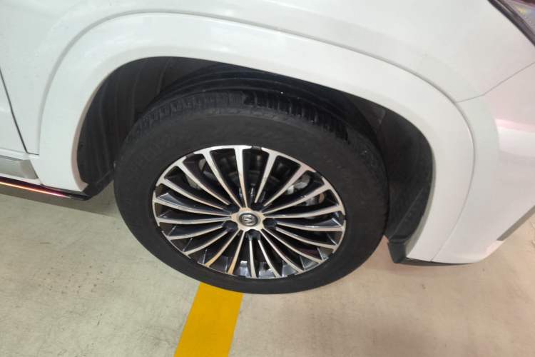 Used CHANGAN CS95 2019 2.0T Two-Wheel-Drive Luxury Version Exterior 7