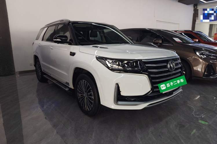 Used CHANGAN CS95 2019 2.0T Two-Wheel-Drive Luxury Version Front Right 45 Deg