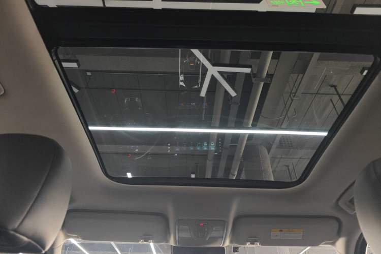 Used CHANGAN CS95 2019 2.0T Two-Wheel-Drive Luxury Version Headliner