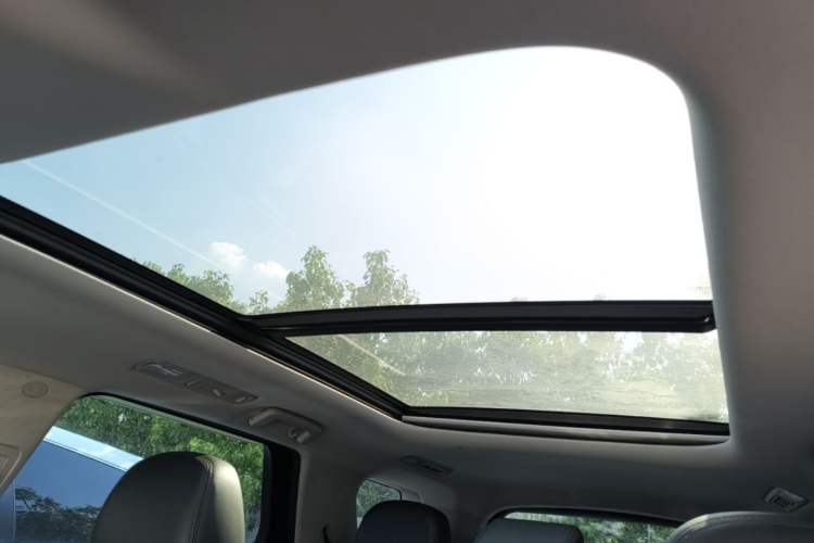 Used CHANGAN CS95 2019 2.0T Two-Wheel-Drive Luxury Version Headliner