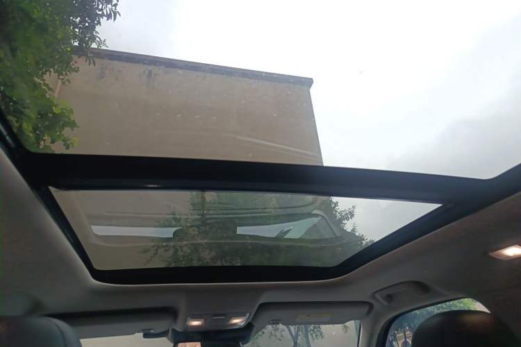 Used CHANGAN CS95 2019 2.0T Four-Wheel Drive Prestige Version Headliner