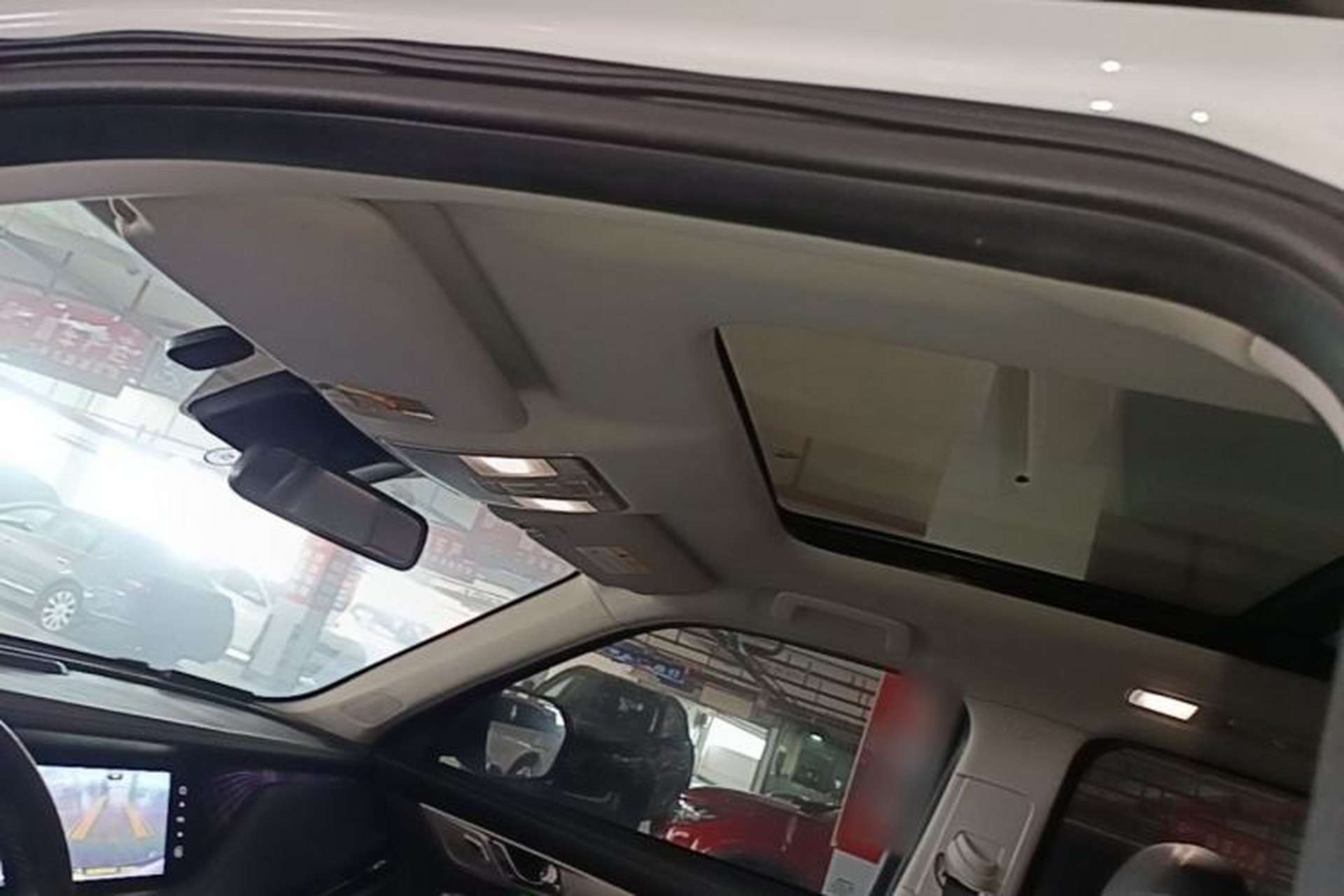 Used CHANGAN CS95 2019 2.0T Two-Wheel-Drive Luxury Version Headliner