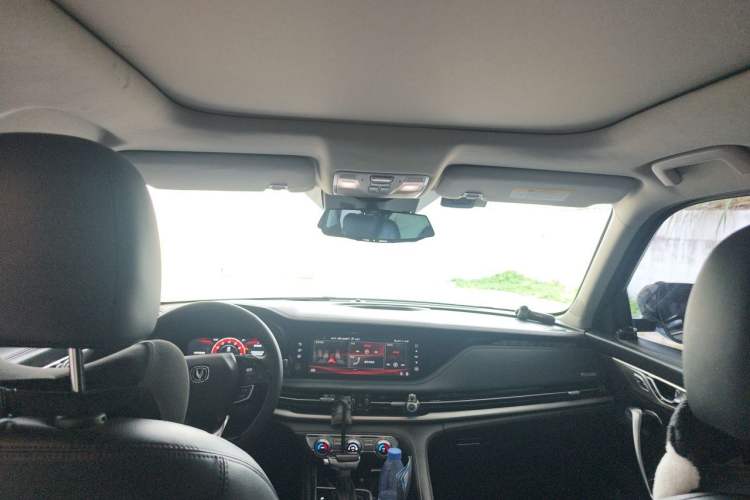 Used CHANGAN CS95 2019 2.0T Two-Wheel-Drive Luxury Version Headliner