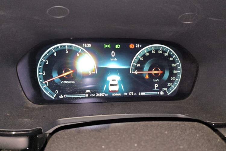 Used CHANGAN CS95 2019 2.0T Two-Wheel-Drive Luxury Version Instrument Cluster