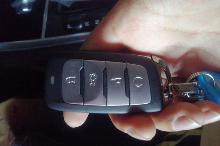 Used CHANGAN CS95 2019 2.0T Two-Wheel-Drive Luxury Version Interior 1