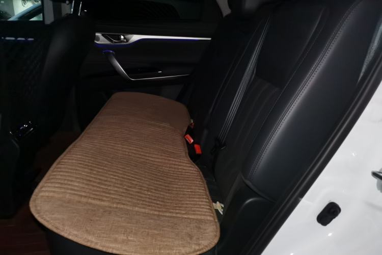 Used CHANGAN CS95 2019 2.0T Four-Wheel Drive Prestige Version Interior 4