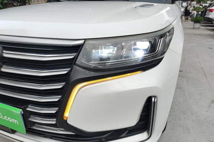 Used CHANGAN CS95 2019 2.0T Four-Wheel Drive Luxury Version Left Front Headlight