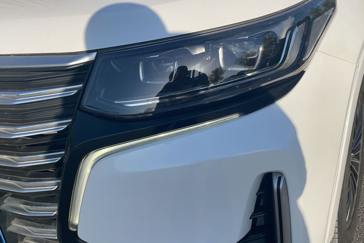 Used CHANGAN CS95 2019 2.0T Two-Wheel-Drive Luxury Version Left Front Headlight