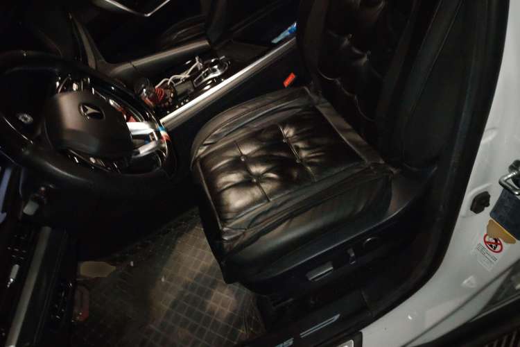Used CHANGAN CS95 2019 2.0T Two-Wheel-Drive Luxury Version Left Front Seat