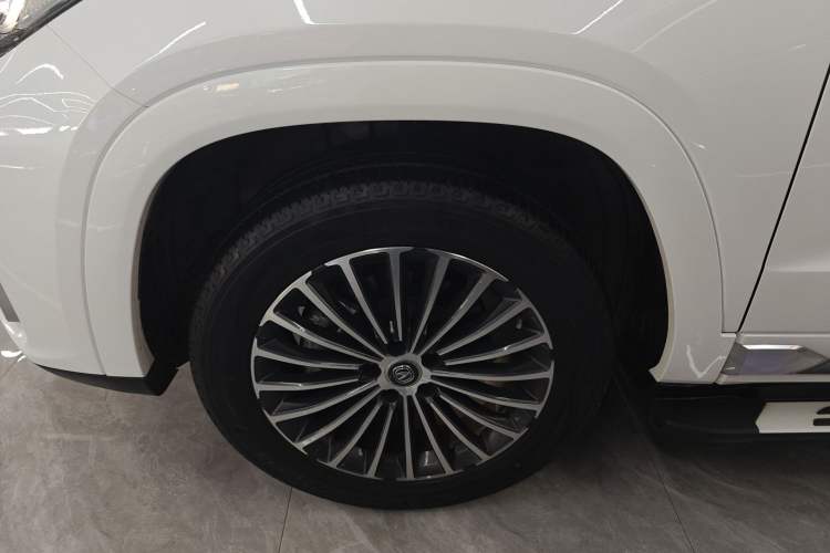 Used CHANGAN CS95 2019 2.0T Two-Wheel-Drive Luxury Version Left Front Wheel Hub