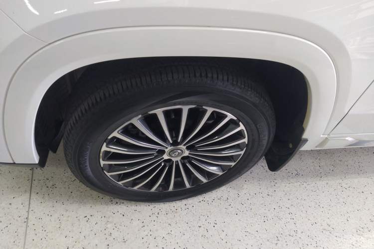Used CHANGAN CS95 2019 2.0T Four-Wheel Drive Prestige Version Left Front Wheel Hub