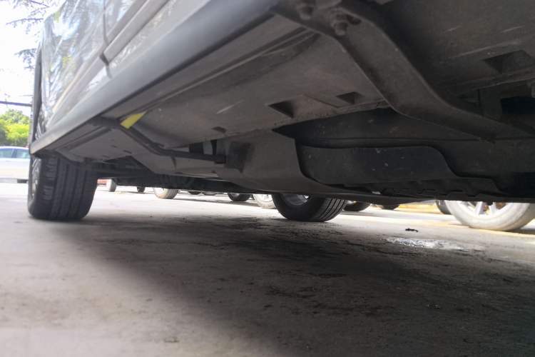 Used CHANGAN CS95 2019 2.0T Two-Wheel-Drive Luxury Version Left Side Sill
