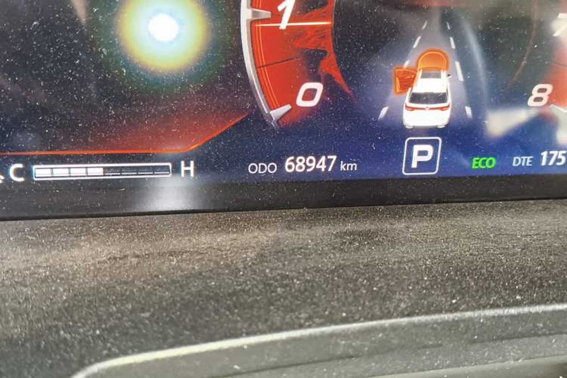 Used CHANGAN CS95 2019 2.0T Two-Wheel-Drive Luxury Version Odometer Close Up