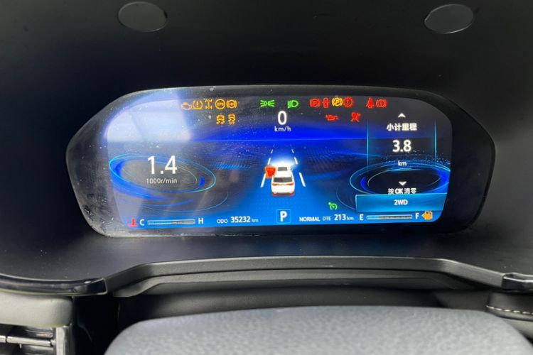 Used CHANGAN CS95 2019 2.0T Four-Wheel Drive Luxury Version Odometer Close Up