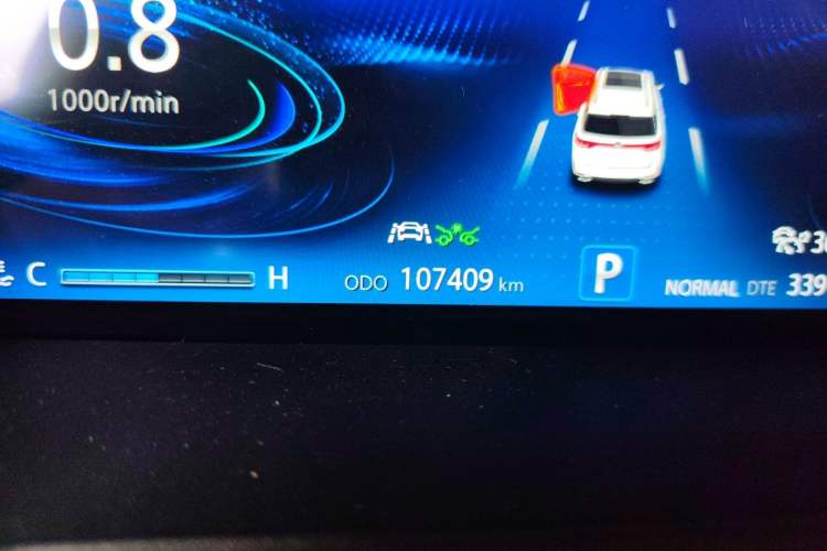 Used CHANGAN CS95 2019 2.0T Four-Wheel Drive Prestige Version Odometer Close Up