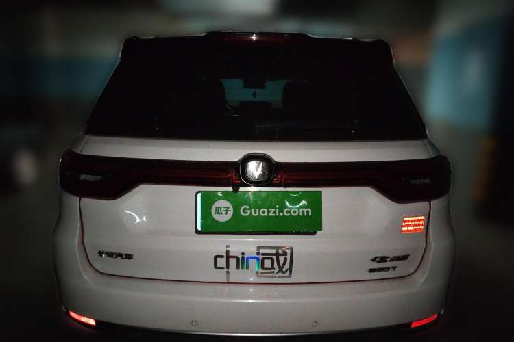 Used CHANGAN CS95 2019 2.0T Two-Wheel-Drive Luxury Version Rear