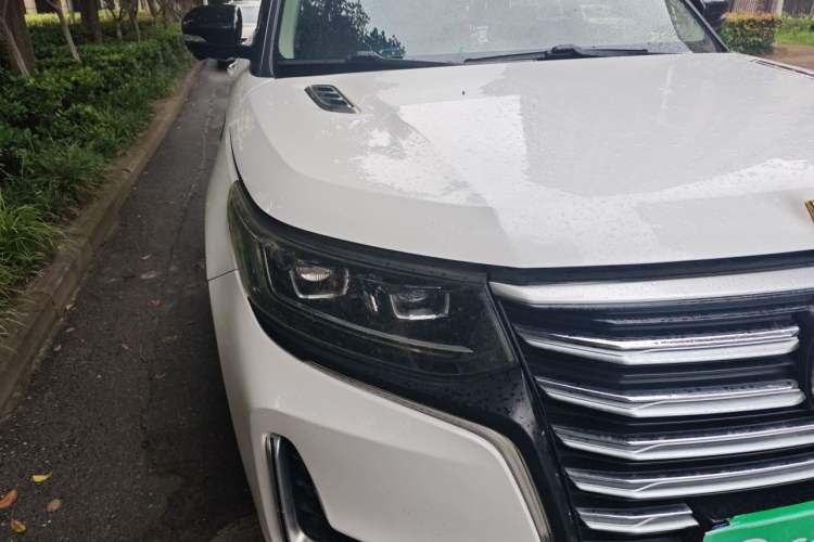 Used CHANGAN CS95 2019 2.0T Two-Wheel-Drive Luxury Version Right Front Headlight