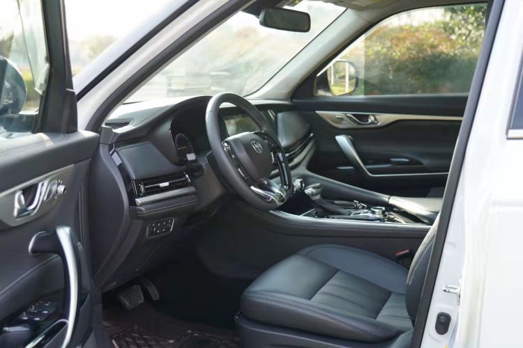 Used CHANGAN CS95 2019 2.0T Two-Wheel-Drive Luxury Version Right Front Seat