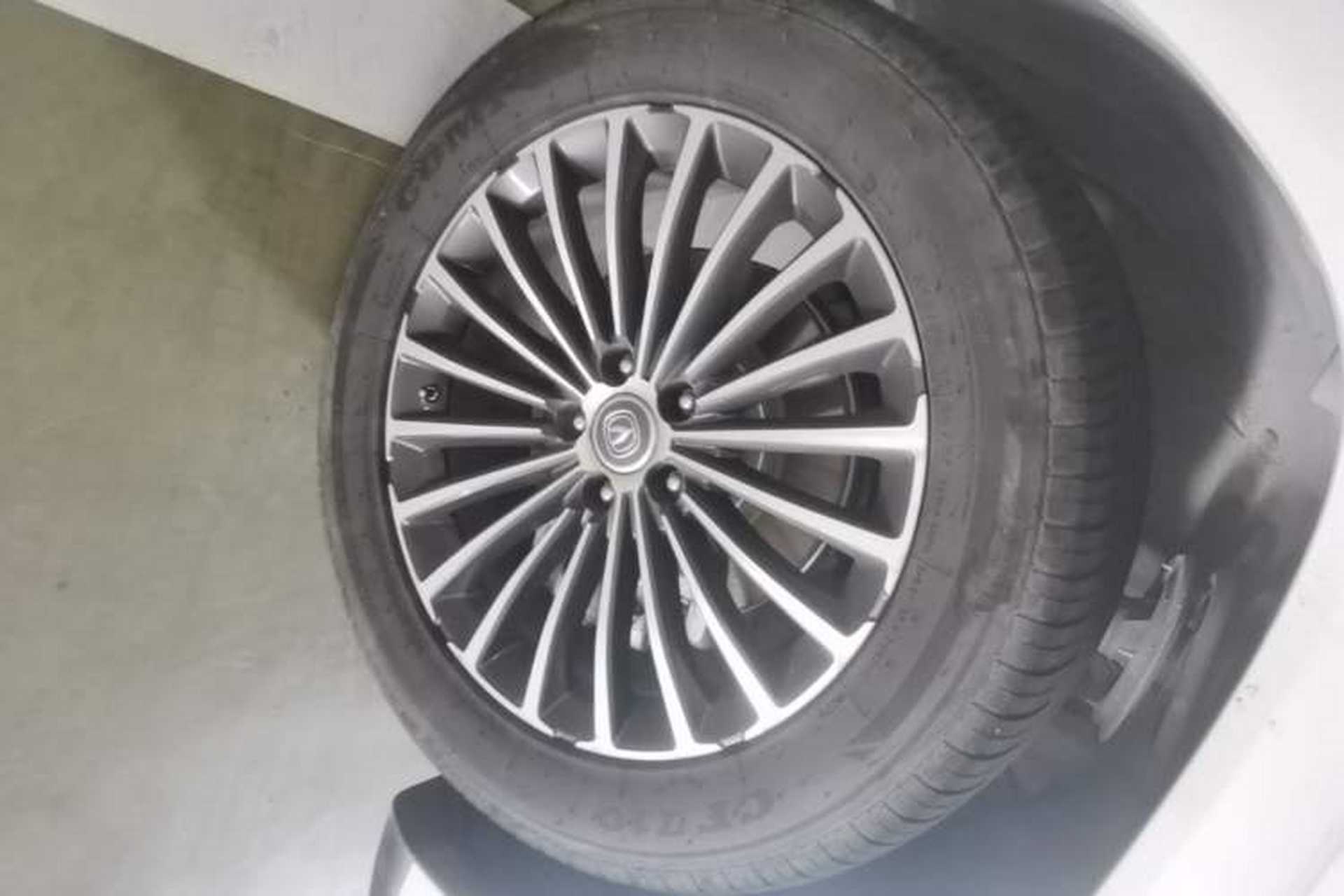 Used CHANGAN CS95 2019 2.0T Two-Wheel-Drive Luxury Version Right Front Wheel Hub