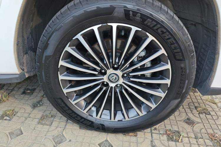 Used CHANGAN CS95 2019 2.0T Two-Wheel-Drive Luxury Version Right Front Wheel Hub