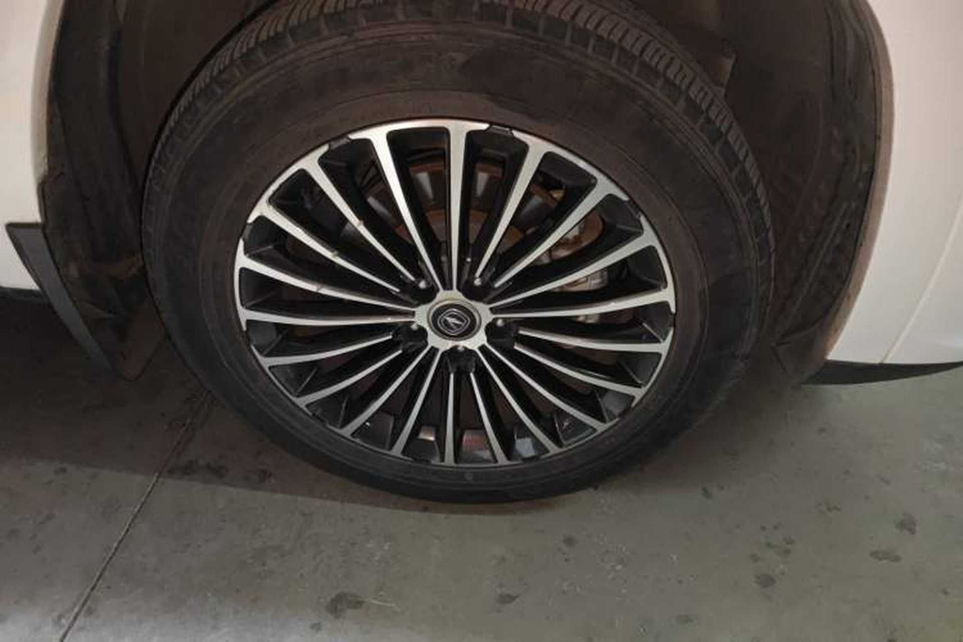 Used CHANGAN CS95 2019 2.0T Two-Wheel-Drive Luxury Version Right Front Wheel Hub