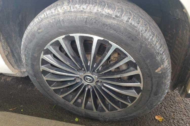 Used CHANGAN CS95 2019 2.0T Four-Wheel Drive Prestige Version Right Front Wheel Hub