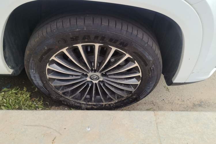 Used CHANGAN CS95 2019 2.0T Two-Wheel-Drive Luxury Version Right Front Wheel Hub