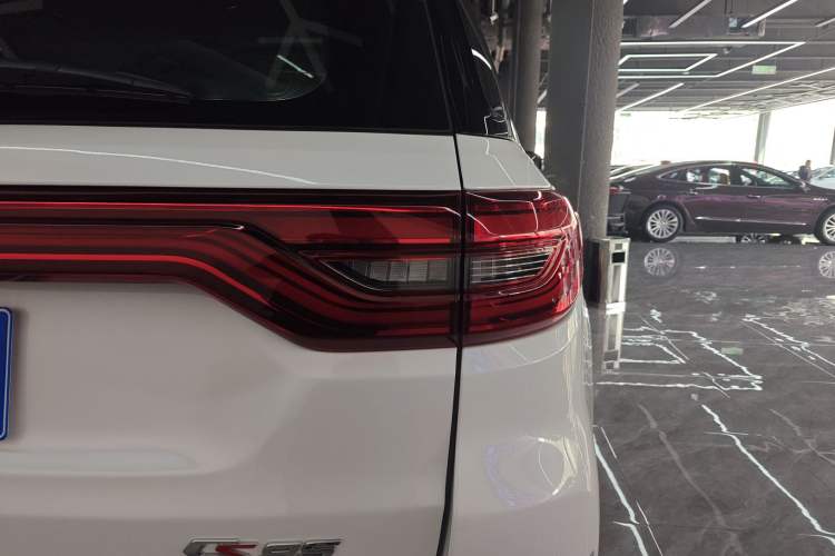 Used CHANGAN CS95 2019 2.0T Two-Wheel-Drive Luxury Version Right Rear Taillight