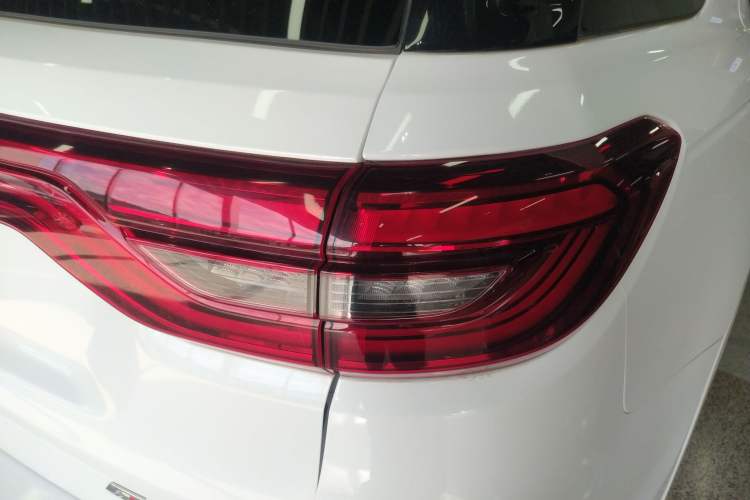 Used CHANGAN CS95 2019 2.0T Four-Wheel Drive Prestige Version Right Rear Taillight