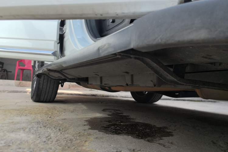 Used CHANGAN CS95 2019 2.0T Two-Wheel-Drive Luxury Version Right Side Sill